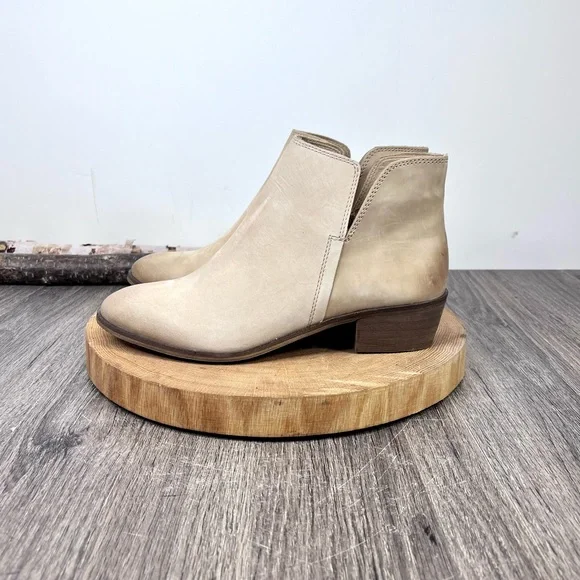 NWOB Splendid | Hamptyn Tan Distress Nubuck Leather Ankle Boots Size 8M - Picture 5 of 16